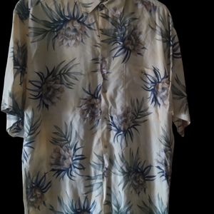 Vintage round tee and yorke shirt for men